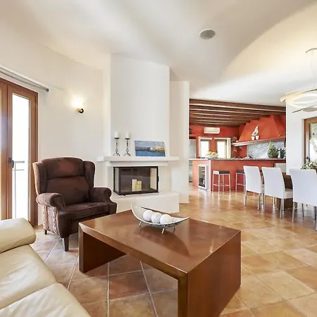 Luxury Ibiza With Stunning Views, 1311 فيلة