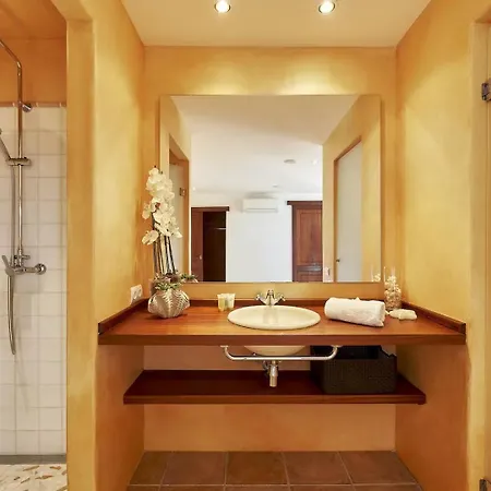Luxury Ibiza With Stunning Views, 1311 فيلة